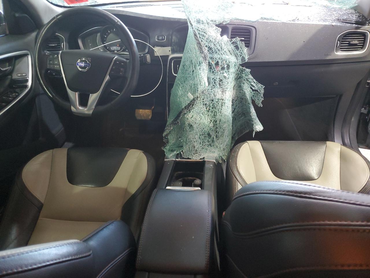 2016 Volvo S60 Cross Country T5 VIN: YV4612UM8G2000243 Lot: 69091645