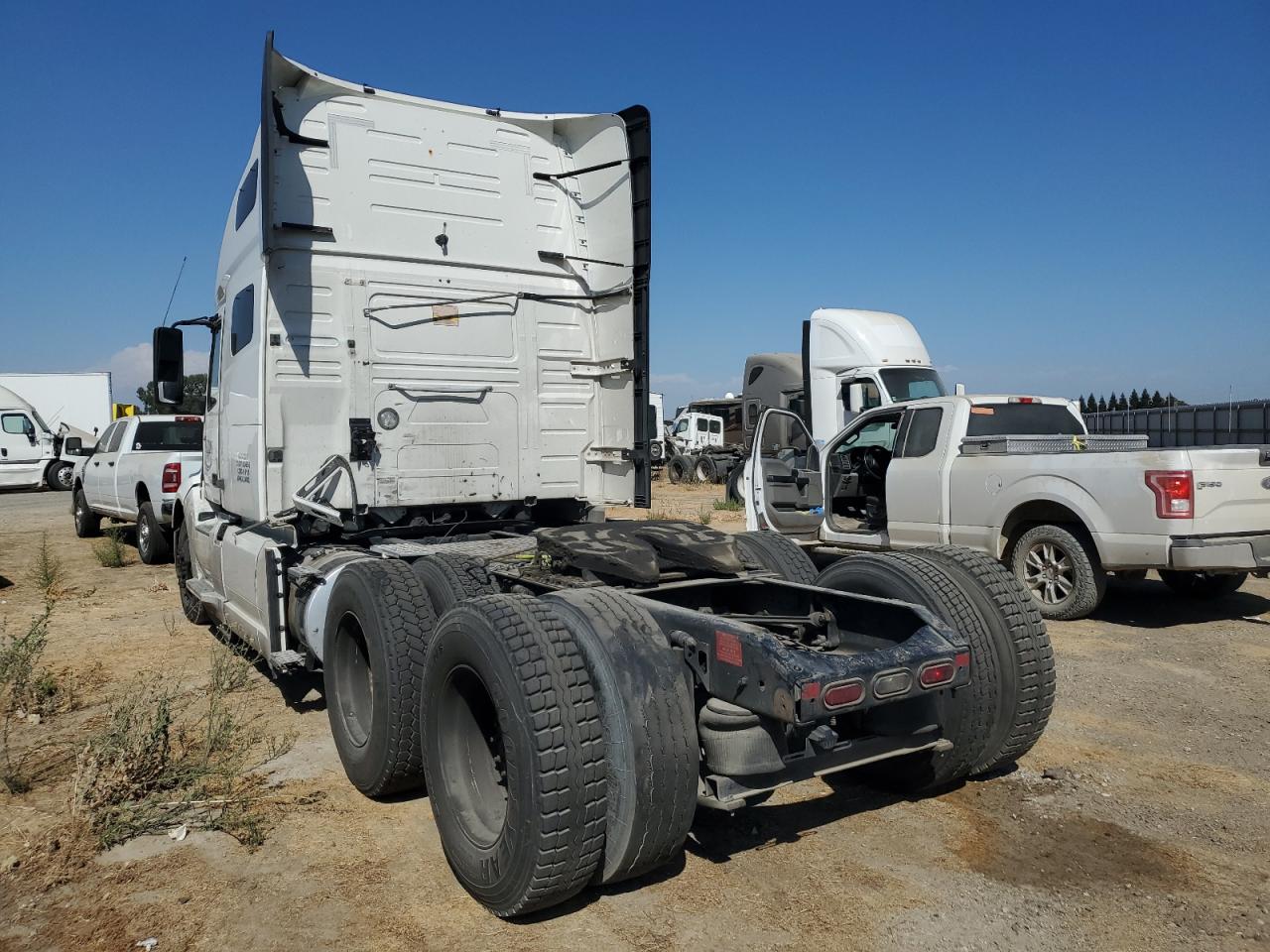 2019 Volvo Vnl Semi Truck white null diesel 4V4NC9EH7KN214042 photo #4
