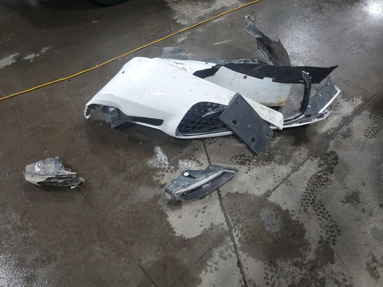 2017 Chrysler 300 S VIN: 2C3CCAGG2HH530303 Lot: 68309715