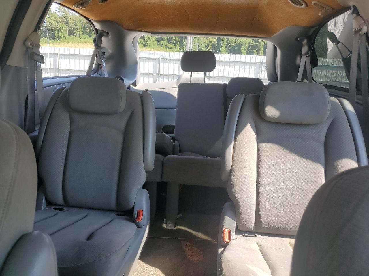 2007 Chrysler Town & Country Lx VIN: 2A4GP44R87R340243 Lot: 68647365