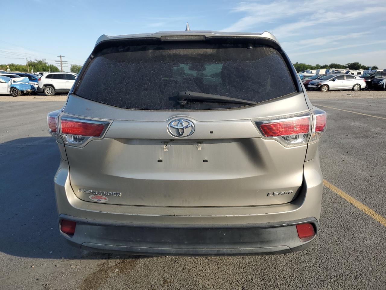 2016 Toyota Highlander Le VIN: 5TDBKRFH7GS324557 Lot: 67136585