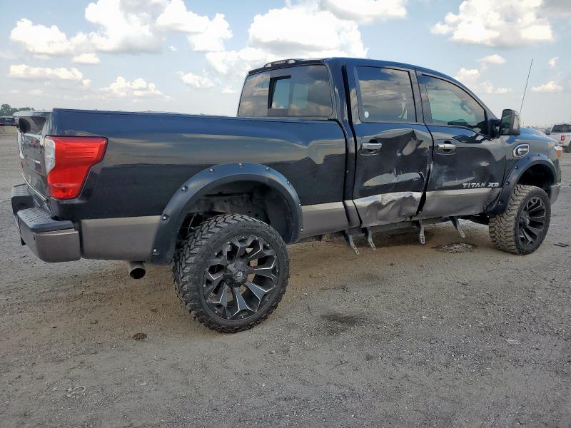  NISSAN TITAN 2018 Black