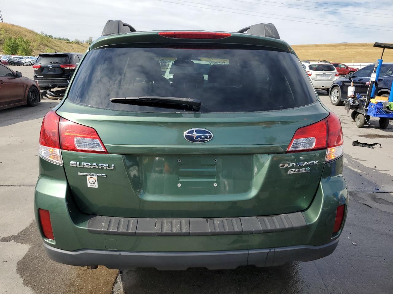 4S4BRBFC3A3351427 2010 Subaru Outback 2.5I Premium