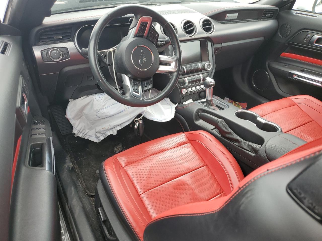 2019 Ford Mustang VIN: 1FATP8UH1K5201330 Lot: 69406455