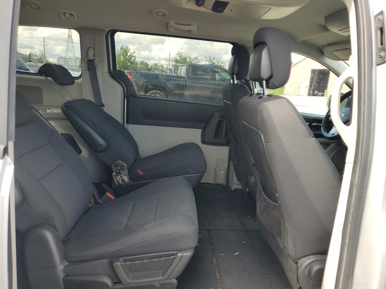 2010 Dodge Grand Caravan Se VIN: 2D4RN4DE5AR276061 Lot: 67552215