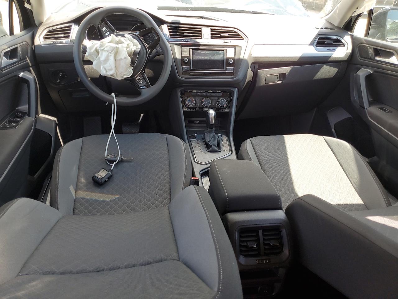 2019 Volkswagen Tiguan S VIN: 3VV1B7AX5KM130358 Lot: 68848455