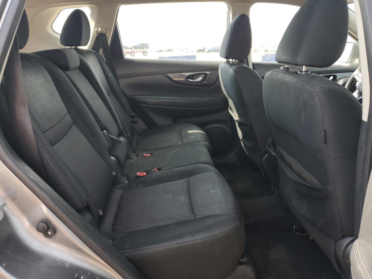 2017 Nissan Rogue S VIN: KNMAT2MT0HP556162 Lot: 70922525