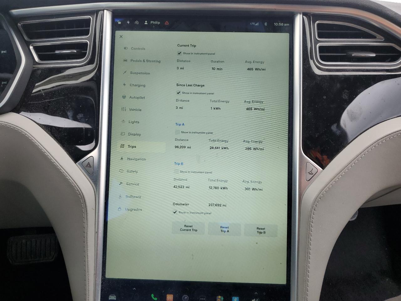 2015 Tesla Model S 90D VIN: 5YJSA1V28FF099327 Lot: 69627875