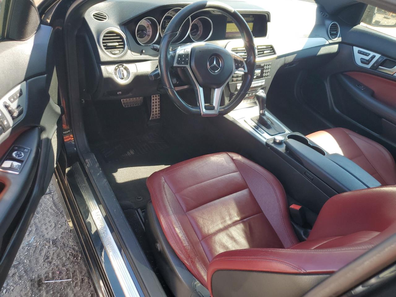 2012 Mercedes-Benz C 350 VIN: WDDGJ5HB4CF847853 Lot: 70939765