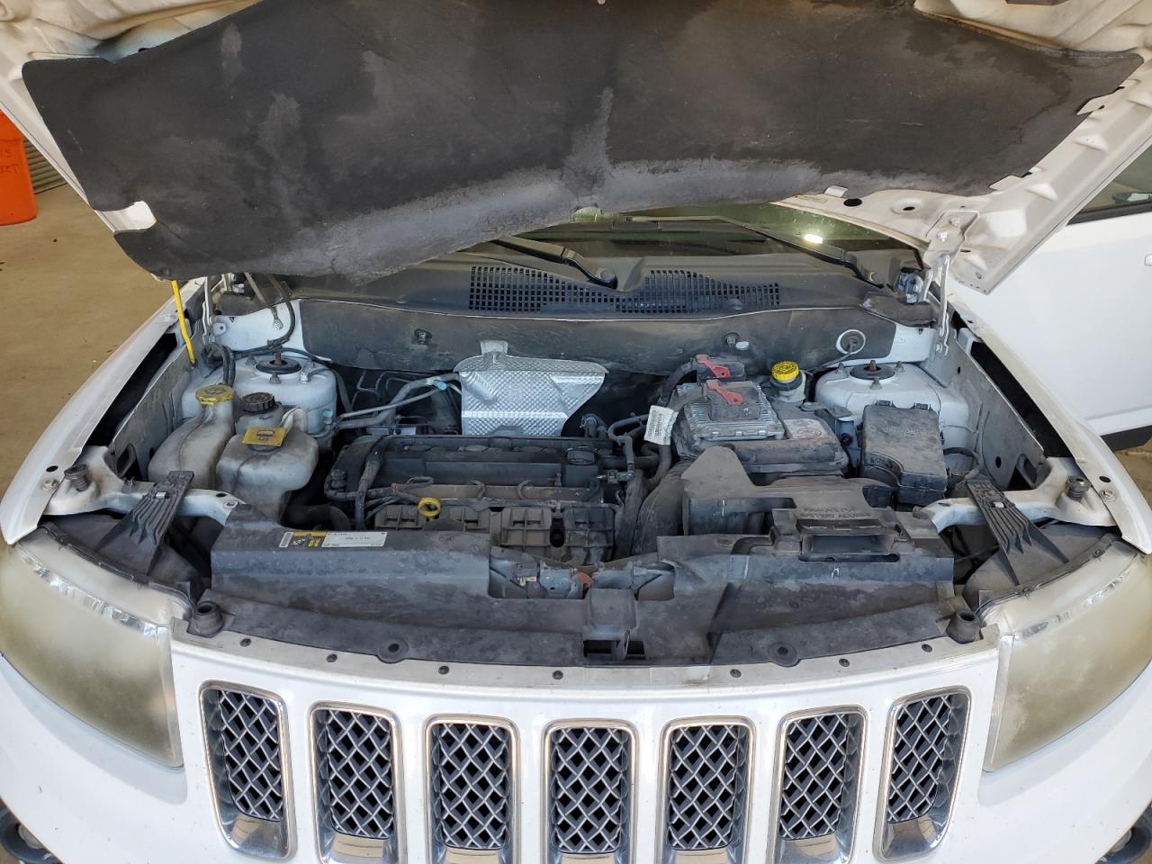 2016 Jeep Compass Latitude VIN: 1C4NJCEB7GD620846 Lot: 69743355