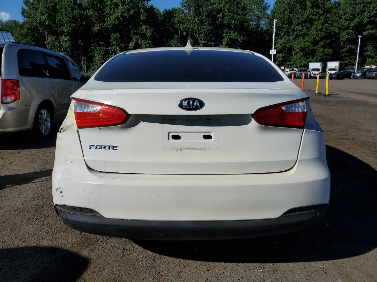 2016 Kia Forte Lx VIN: KNAFK4A65G5574666 Lot: 69273415