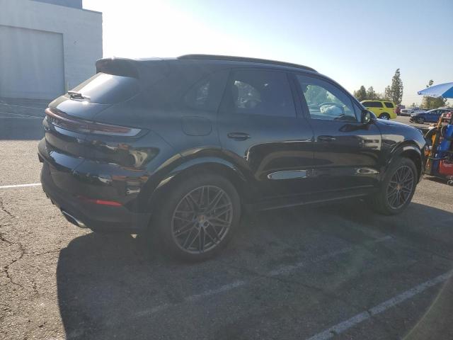  PORSCHE CAYENNE 2024 Czarny