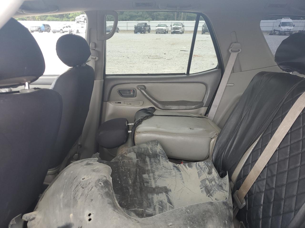 2002 Toyota Sequoia Sr5 VIN: 5TDZT34A92S121631 Lot: 67614555