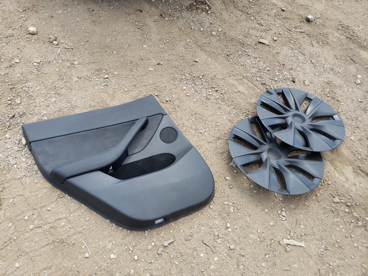 2025 Tesla Model Y VIN: 7SAYGDEE5SF265479 Lot: 67839165