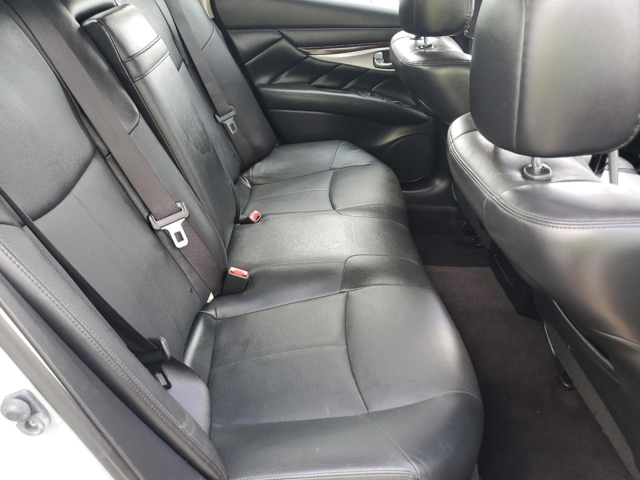 2018 Infiniti Q70 3.7 Luxe VIN: JN1BY1AR4JM220761 Lot: 67627515