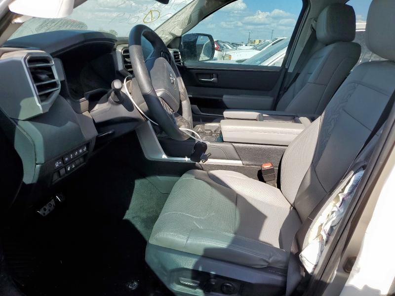  TOYOTA TUNDRA 2024 Srebrny