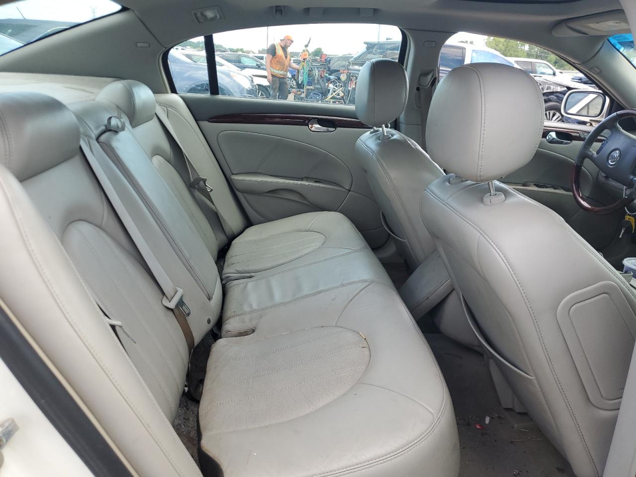 2008 Buick Lucerne Cxl VIN: 1G4HD572X8U132890 Lot: 70116395