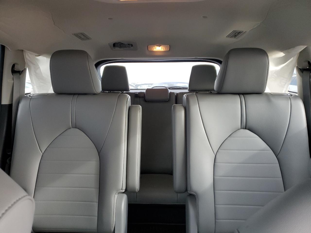 2022 Toyota Highlander Xle VIN: 5TDGZRBH8NS240977 Lot: 68036145