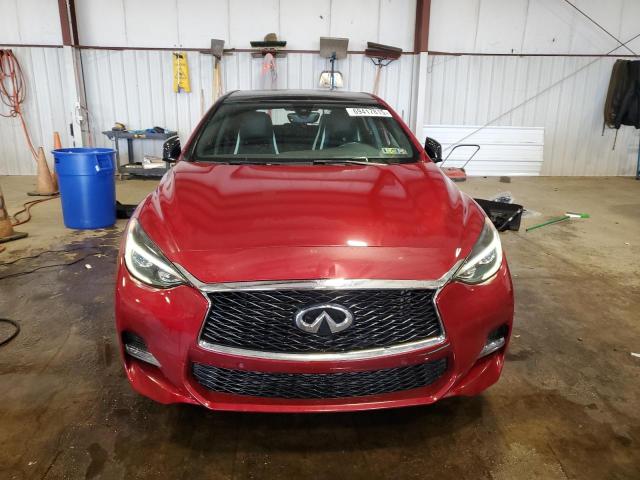  INFINITI QX30 2018 Красный