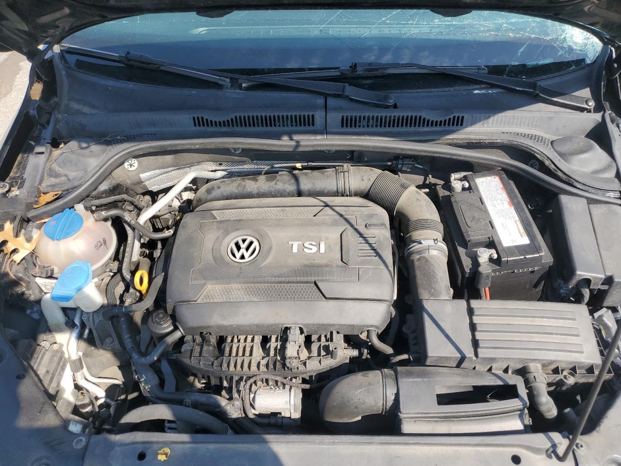 3VWD17AJ0GM417072 2016 Volkswagen Jetta Sport