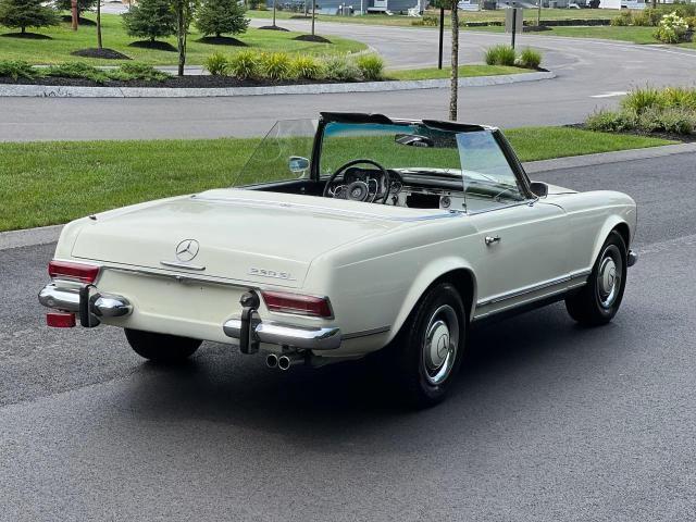 1965 MERCEDES BENZ 230 SL  