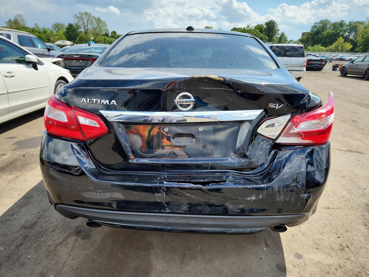 2017 Nissan Altima 2.5 VIN: 1N4AL3AP7HC222835 Lot: 70985715