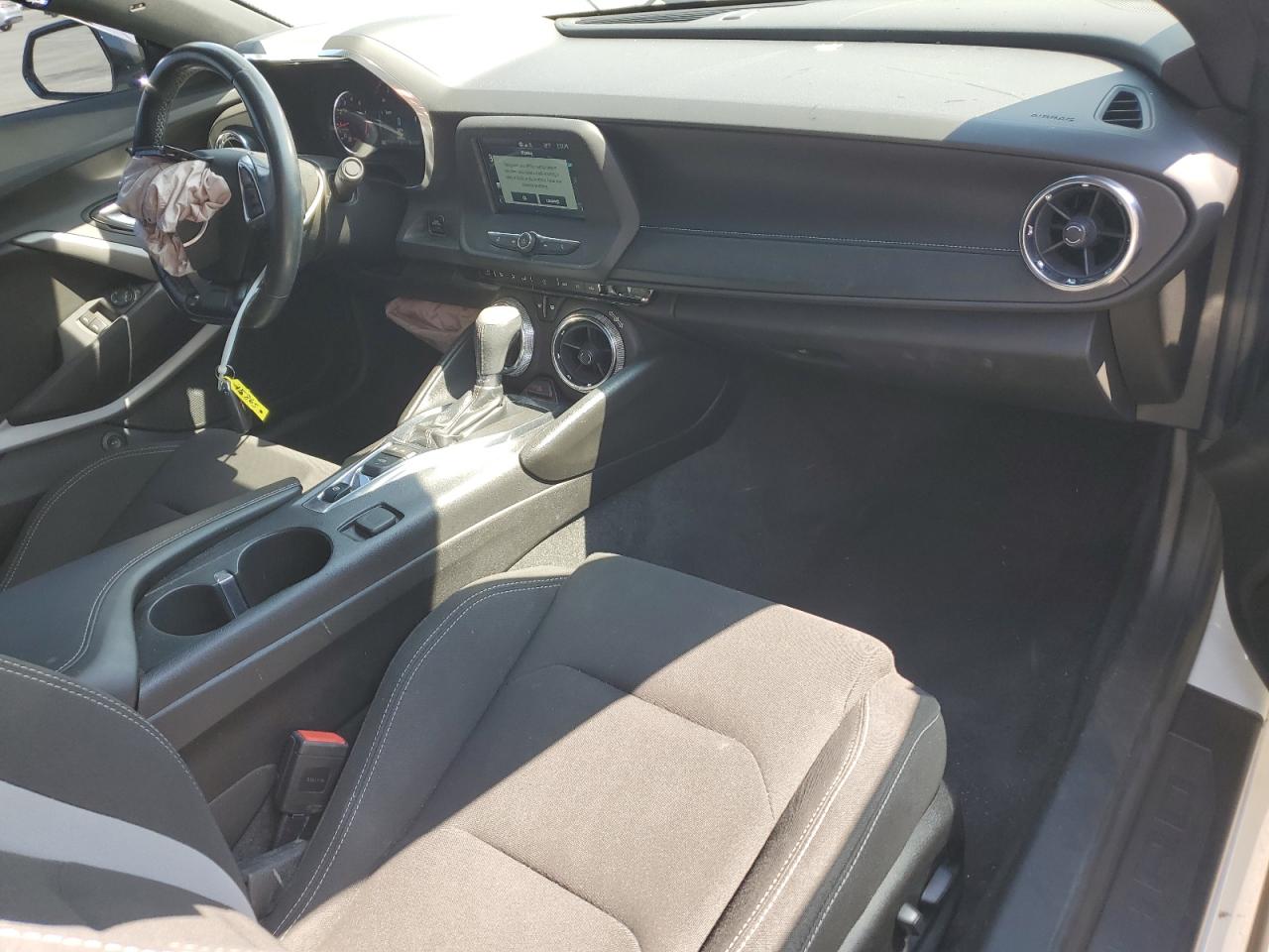 2018 Chevrolet Camaro Lt VIN: 1G1FB1RS8J0165075 Lot: 68345865