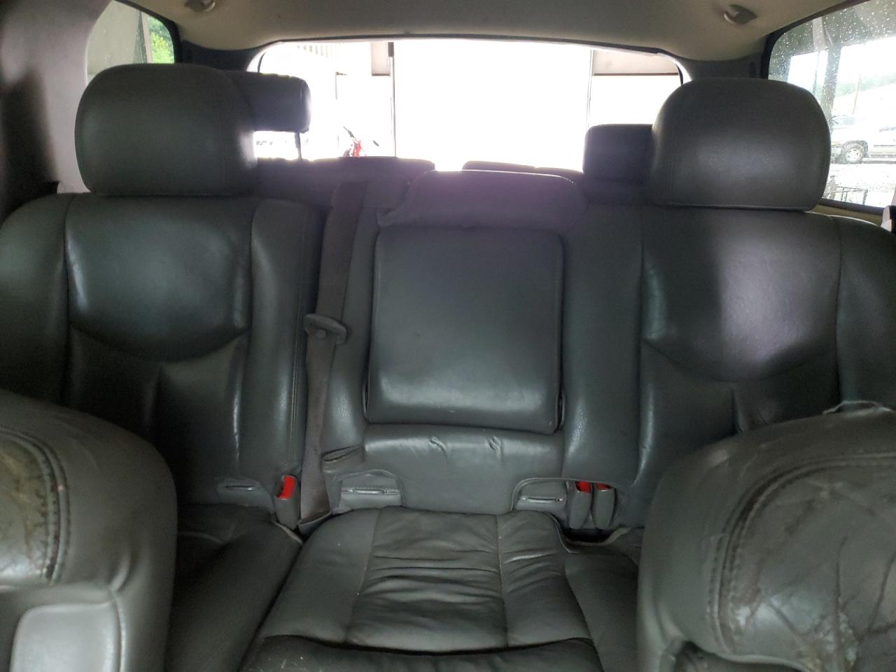 2004 Chevrolet Tahoe C1500 VIN: 1GNEC13Z54R264420 Lot: 70382425