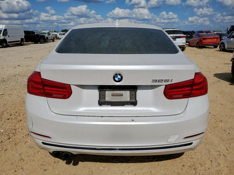  BMW 3 SERIES 2016 Белы