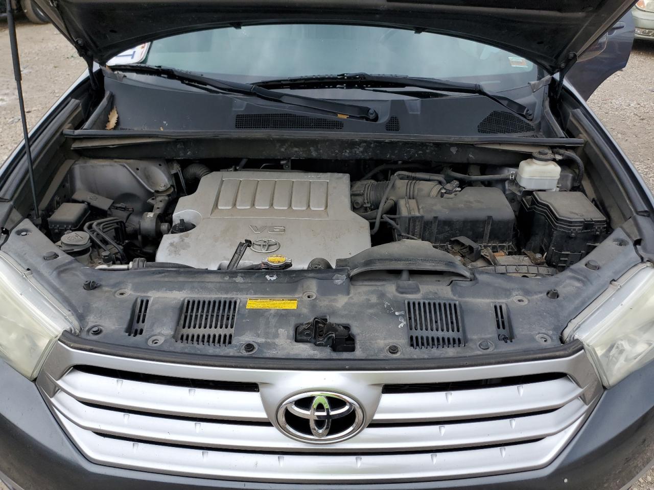 2011 Toyota Highlander Base VIN: 5TDBK3EH4BS072936 Lot: 68120485