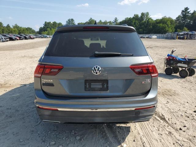  VOLKSWAGEN TIGUAN 2018 Серый
