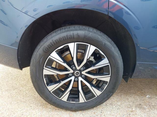 2023 VOLVO XC60 + B5