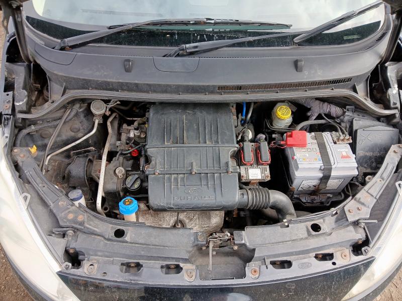2011 FORD KA TITANIUM