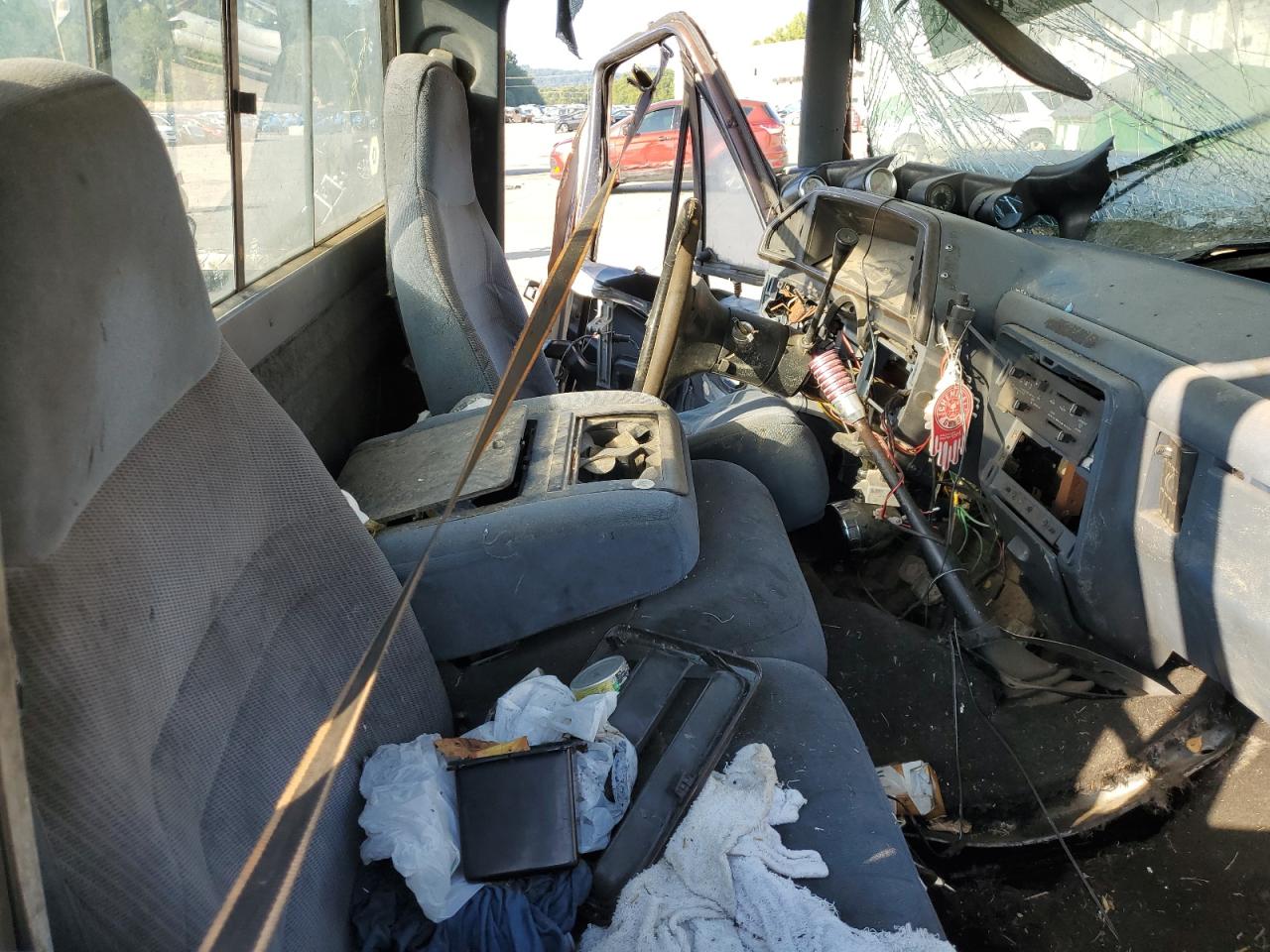 1988 Ford F350 VIN: 1FTJF35M0JNA50918 Lot: 69748875