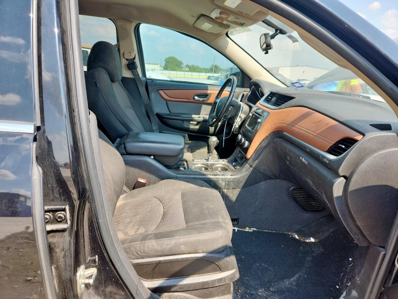 2016 Chevrolet Traverse Lt VIN: 1GNKRGKDXGJ334345 Lot: 70751815