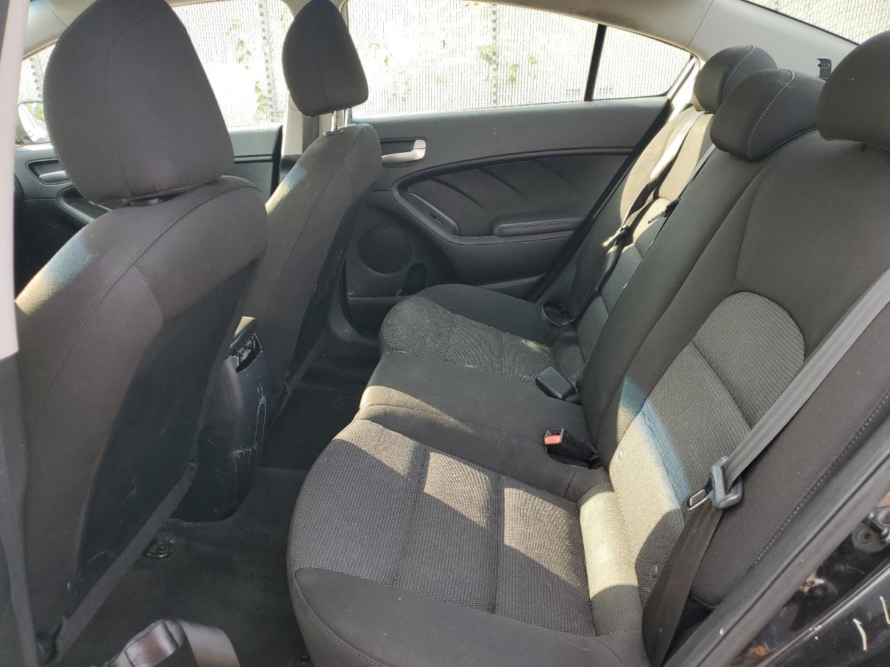 2018 Kia Forte Lx VIN: 3KPFK4A74JE202355 Lot: 68695045