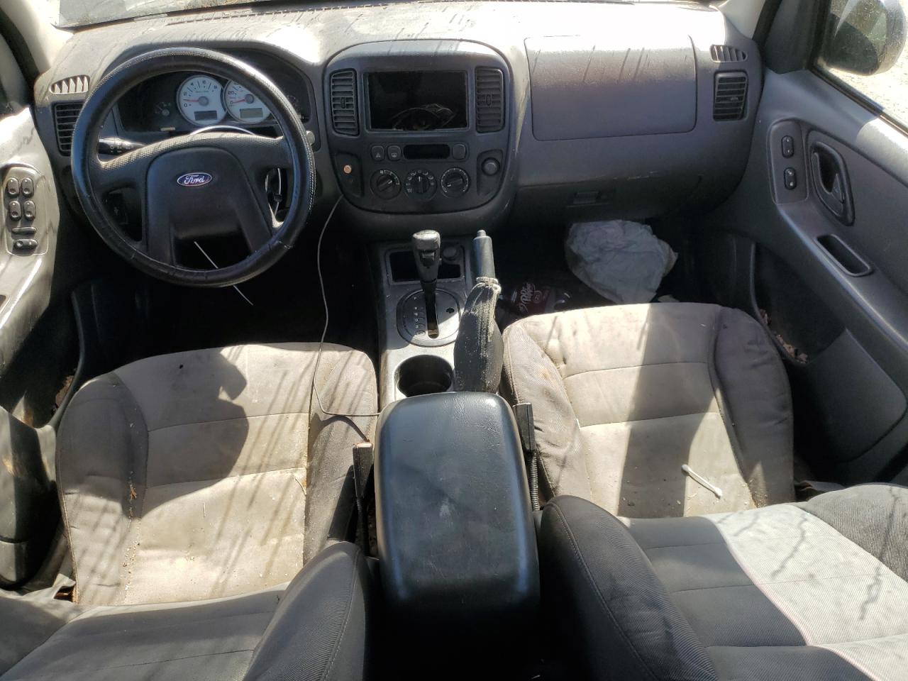2005 Ford Escape Xls VIN: 1FMYU02Z75DA05890 Lot: 69485625