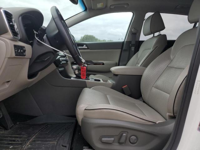  KIA SPORTAGE 2018 Белы