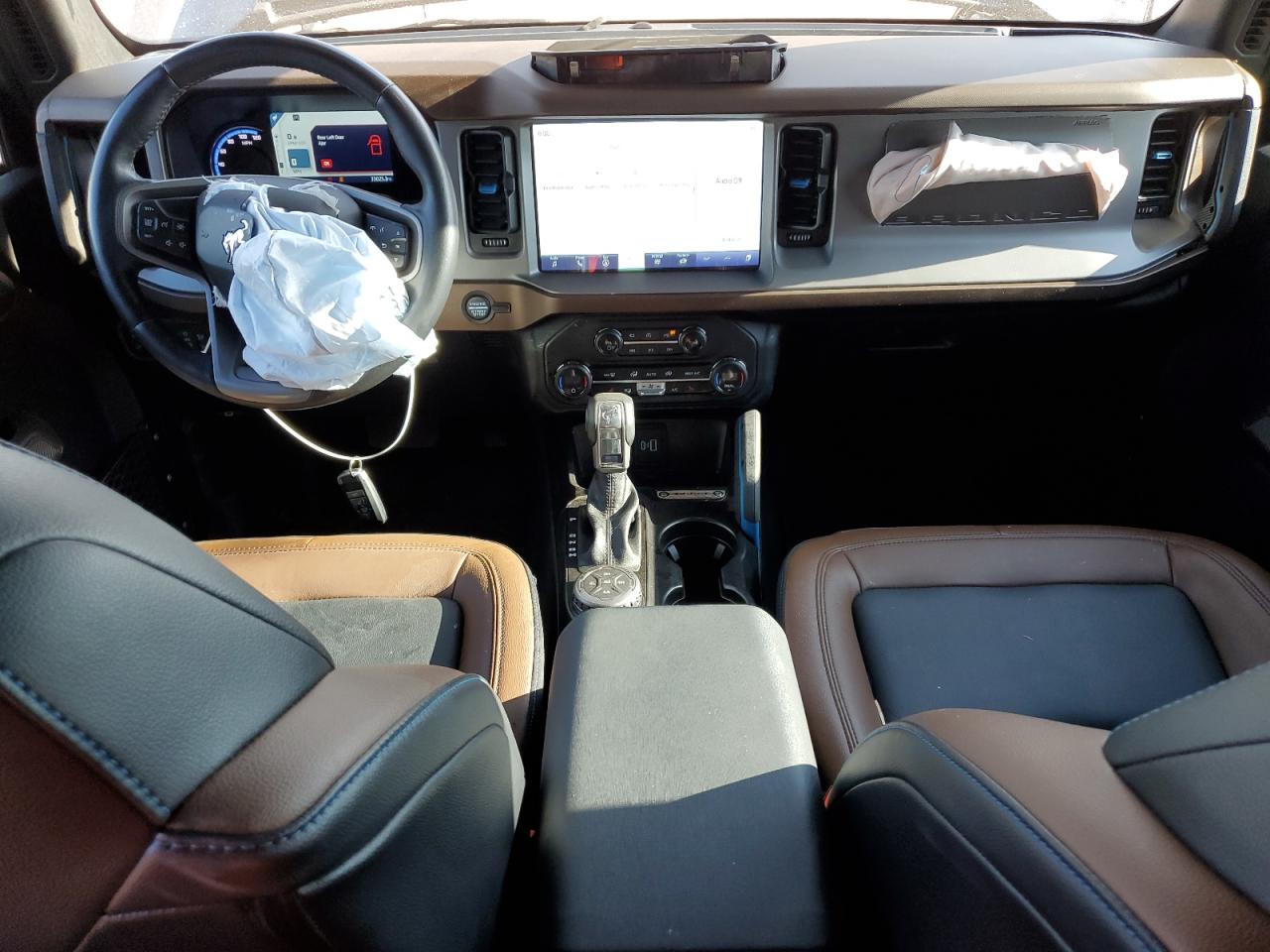 2023 Ford Bronco Base VIN: 1FMEE5DP9PLC19572 Lot: 67783595