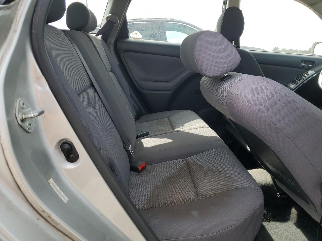 2004 Toyota Corolla Matrix Base VIN: 2T1LR32EX4C233425 Lot: 70006065