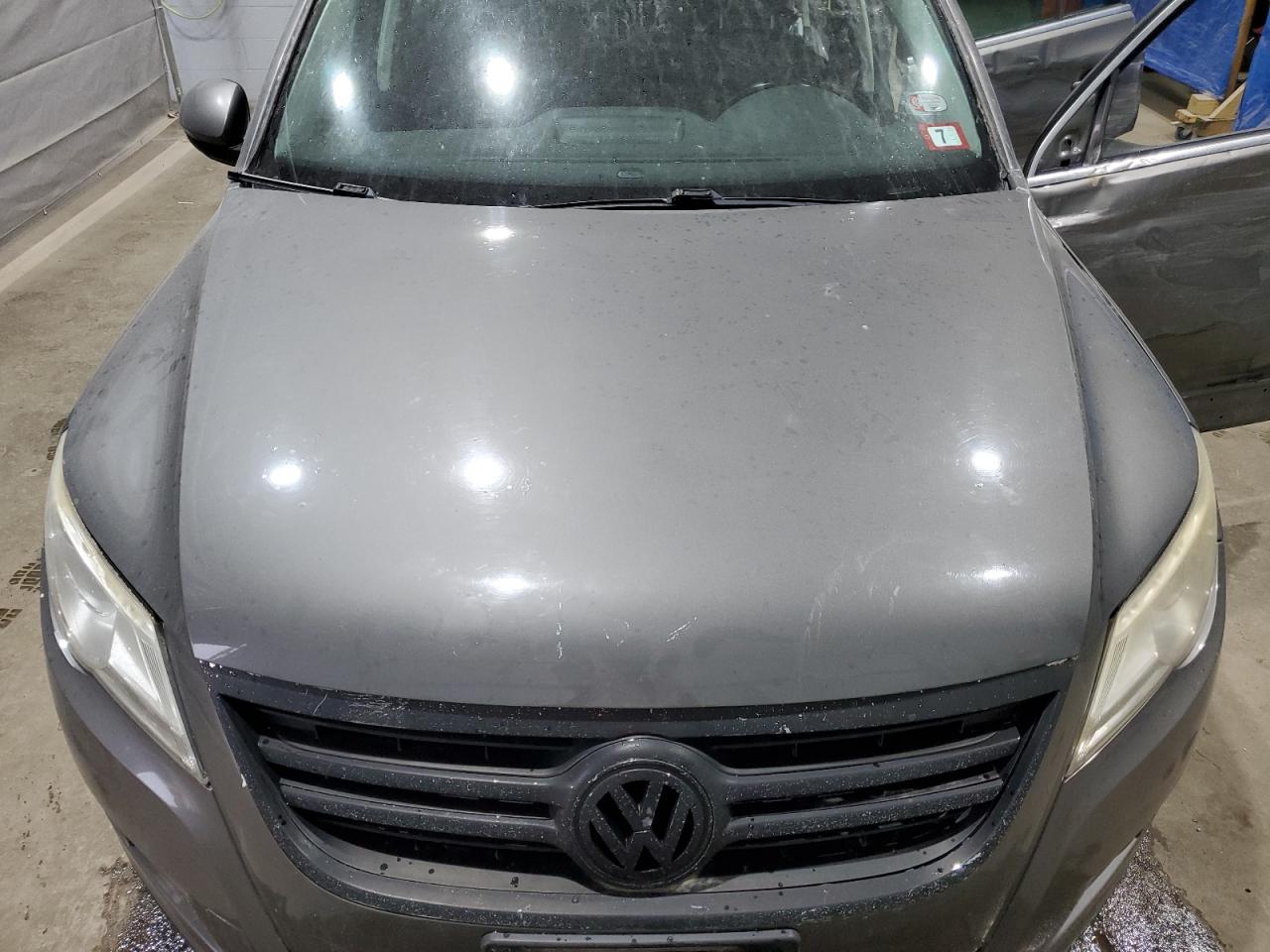 2010 Volkswagen Tiguan Se VIN: WVGBV9AX4AW526250 Lot: 69597415