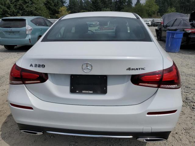  MERCEDES-BENZ A-CLASS 2019 Белы