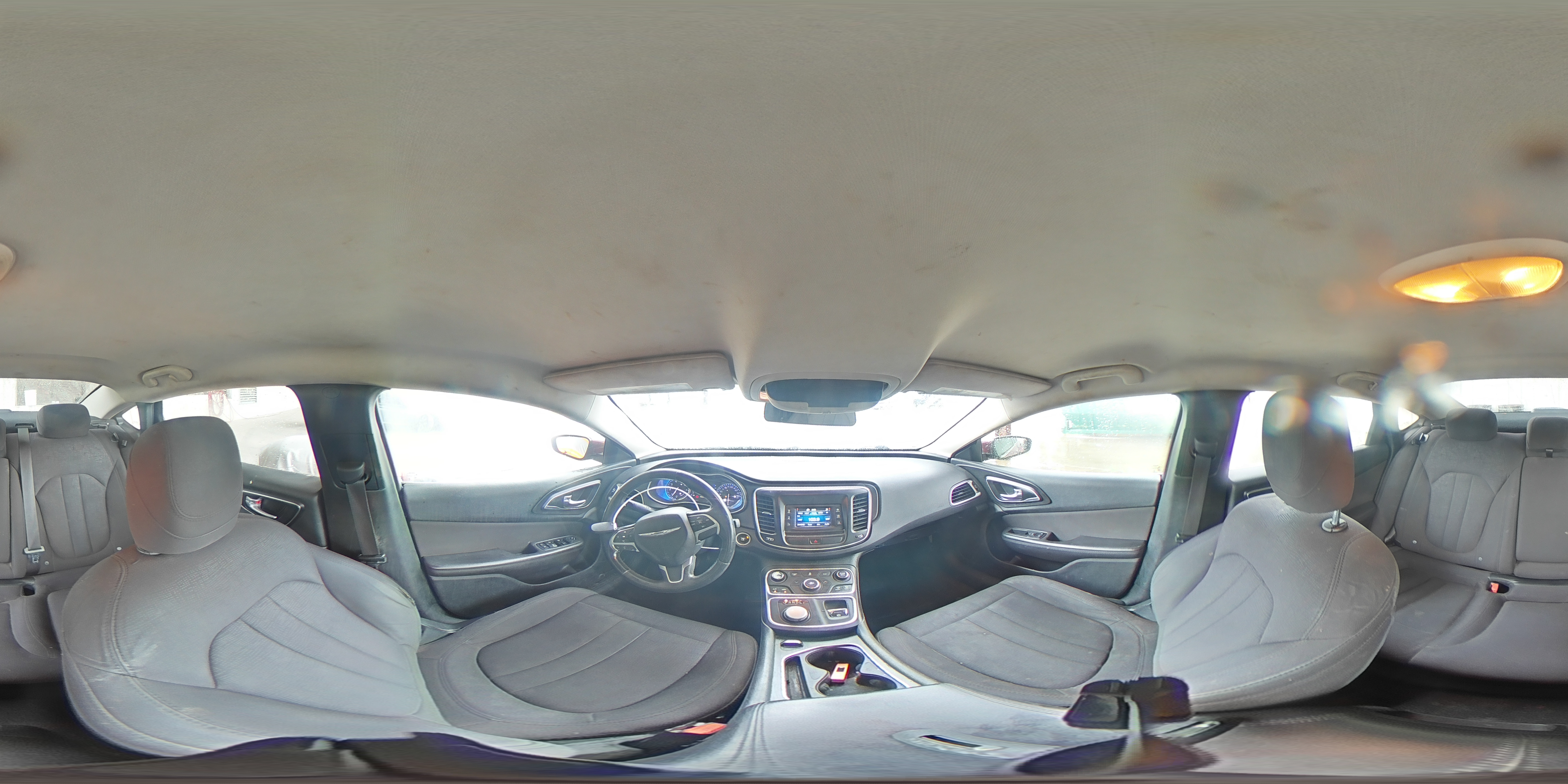 2015 Chrysler 200 Limited VIN: 1C3CCCAB1FN670078 Lot: 69020715