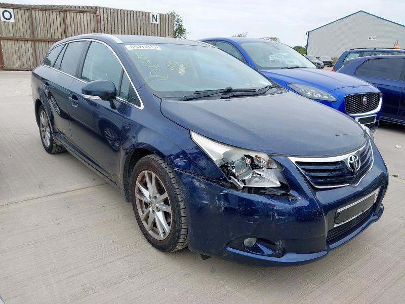 2011 TOYOTA AVENSIS TR