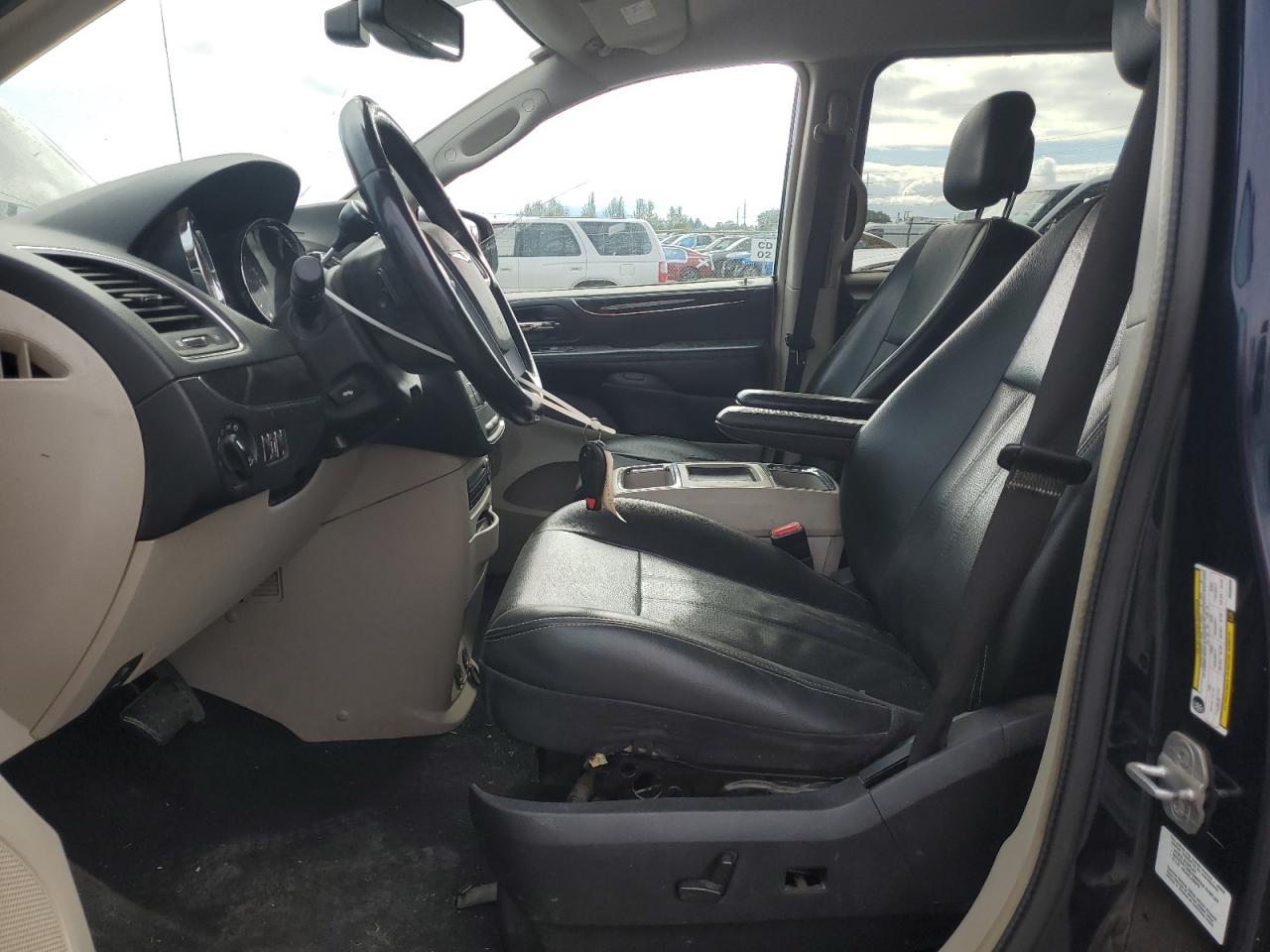 2013 Chrysler Town & Country Touring L VIN: 2C4RC1CG3DR588906 Lot: 67353035