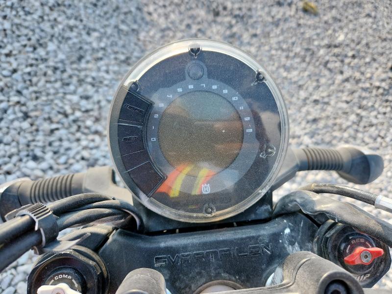 2023 HUSQVARNA VITPILEN 4  
