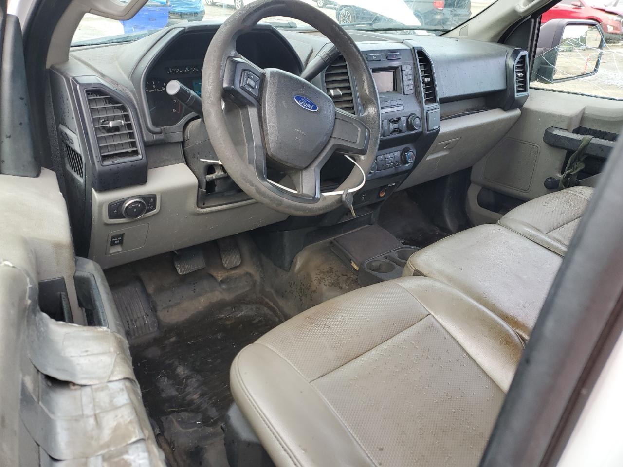 2017 Ford F150 VIN: 1FTMF1C83HKD37933 Lot: 67572655