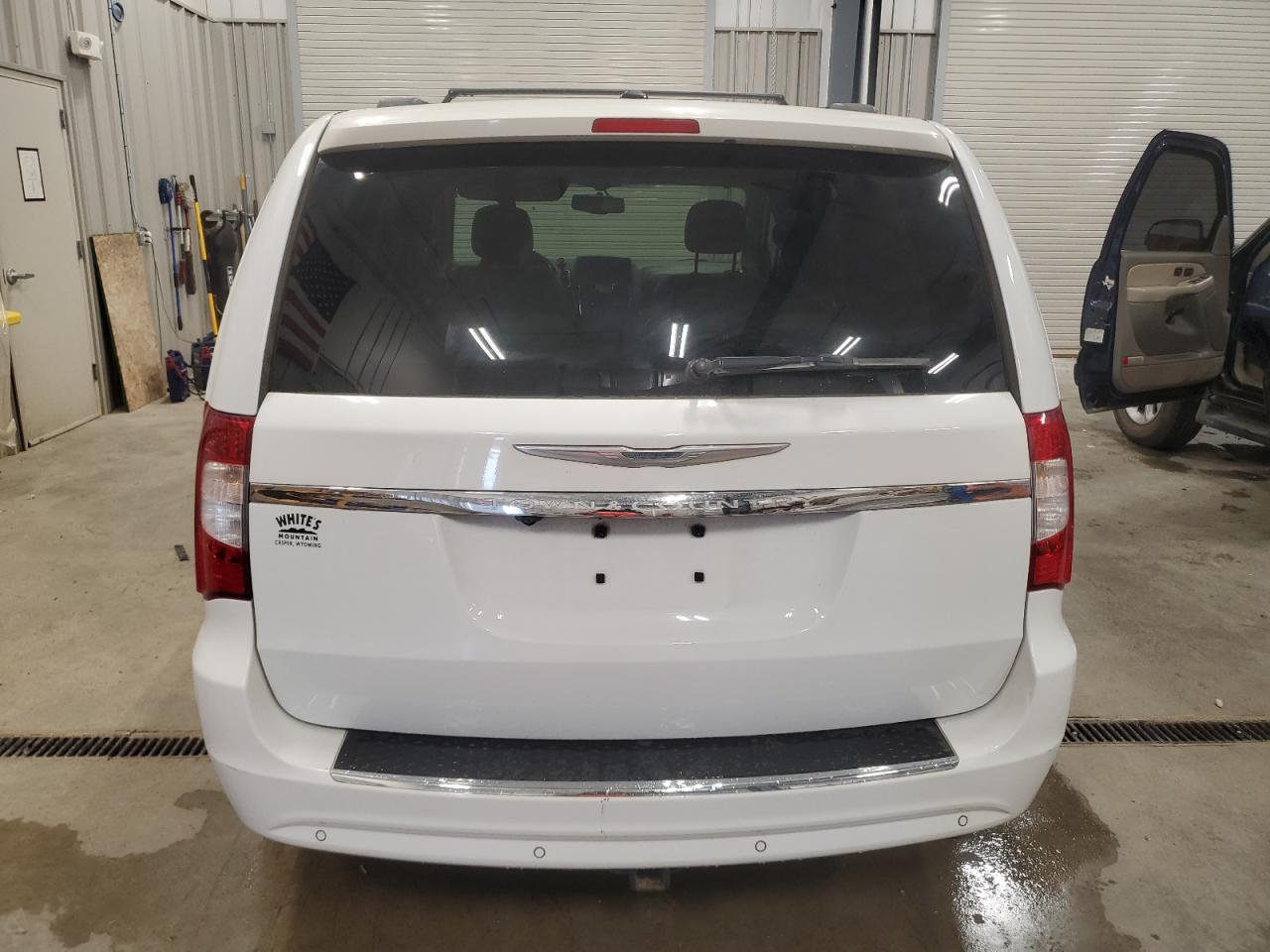 2014 Chrysler Town & Country Touring L VIN: 2C4RC1CG4ER169416 Lot: 67980575