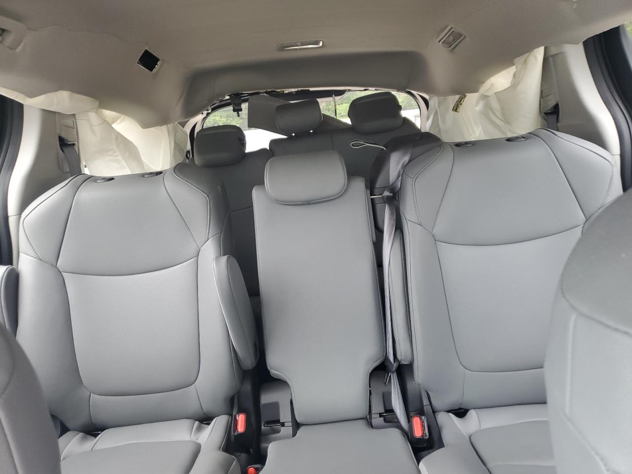 2024 Toyota Sienna Xle VIN: 5TDJRKEC2RS199605 Lot: 69401405