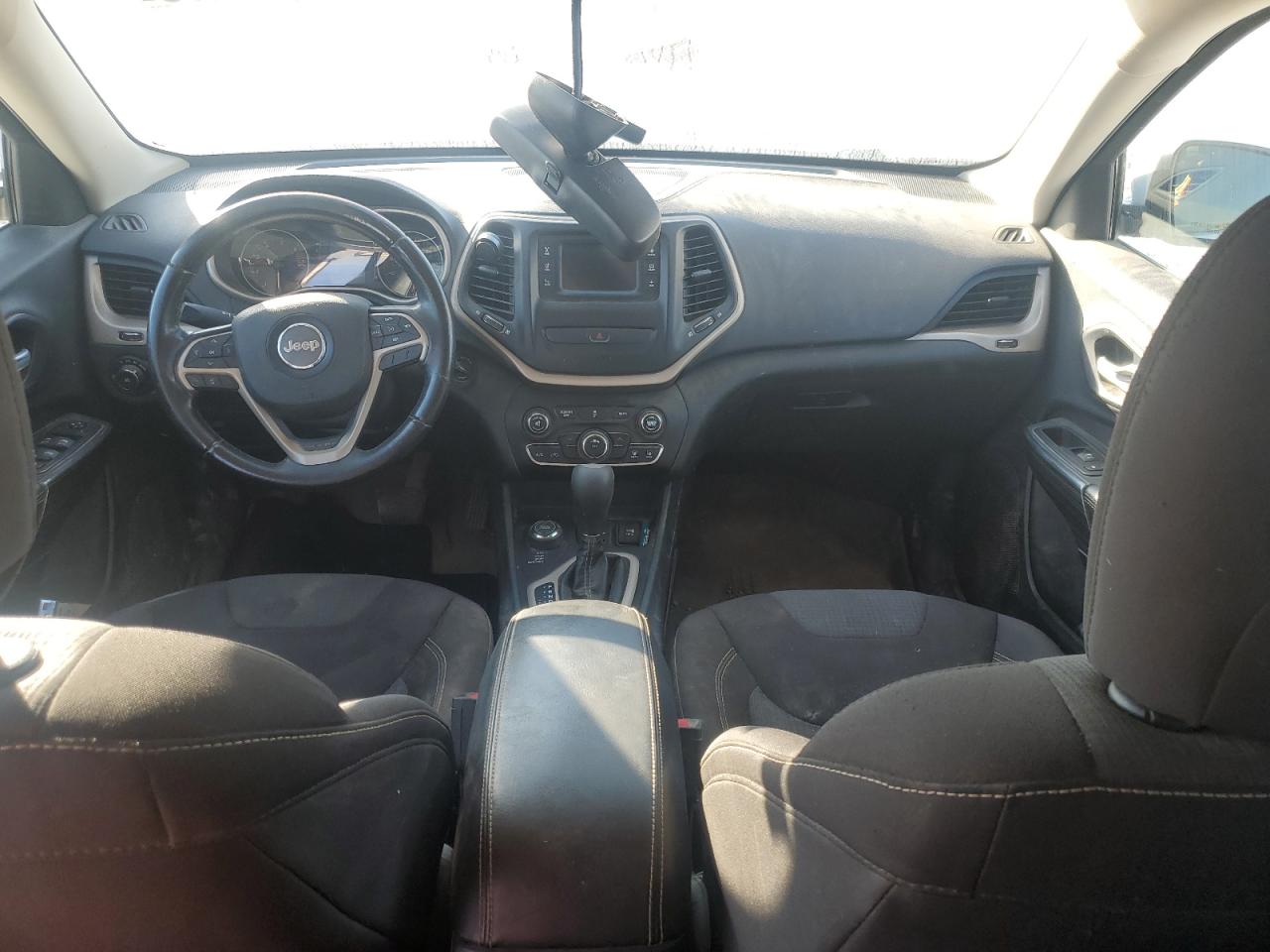 2016 Jeep Cherokee Latitude VIN: 1C4PJMCB9GW304774 Lot: 69885385